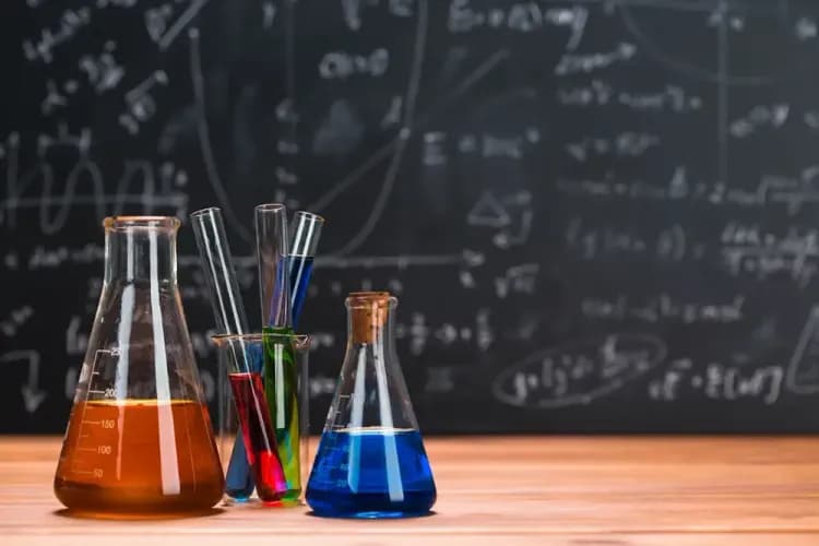 Tout savoir sur la spécialité Physique-Chimie